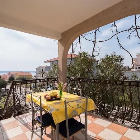 Fidelis - Two Bedroom With Terrace And Garden View 7 Διαμέρισμα *