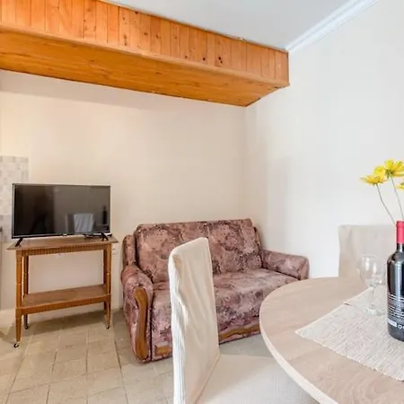 Fidelis - Two Bedroom With Terrace And Garden View 7 شقة تروغير