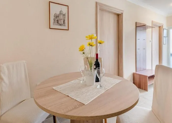 Fidelis - Two Bedroom With Terrace And Garden View 7 公寓 特罗吉尔