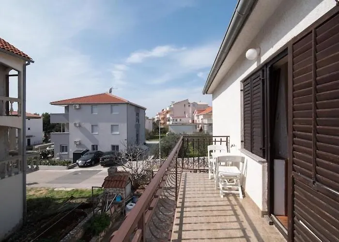 Fidelis - Two Bedroom With Terrace And Garden View 7 公寓 特罗吉尔